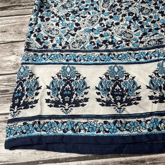 Ava Christine Floral Rayon VNeck Summer Blouse S SM Small White Blue Lightweight - Picture 6 of 11